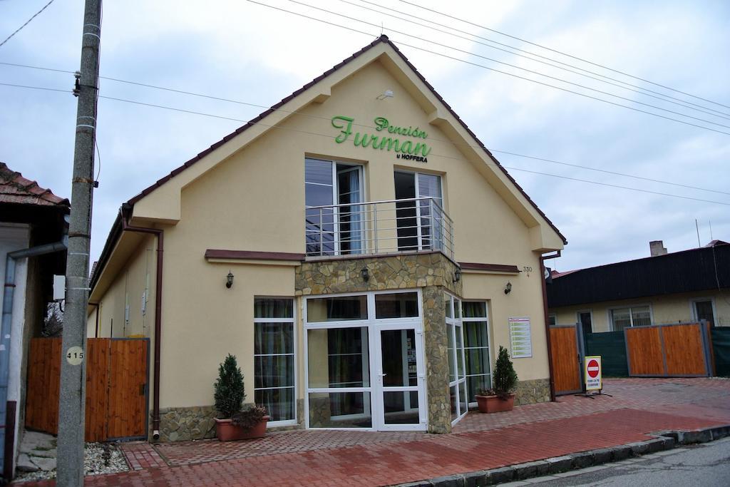 Penzión Furman u Hoffera Vráble Exterior foto